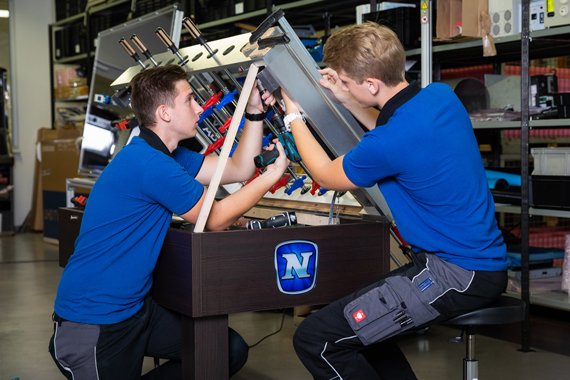Apprenticeshipsgroup with table soccer
