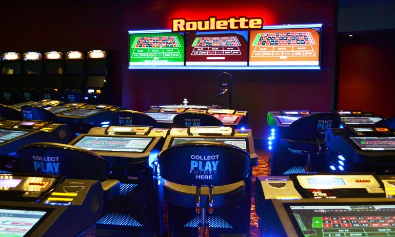 Electronic table games in casinos